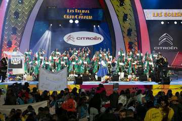 Los nietos de Sary Mánchez abren la final de murgas del Carnaval de 'Una noche en Río' (Foto TA)